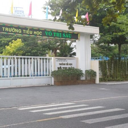 GÓC 3 MẶT THOÁNG – NHÀ 2 TẦNG KIÊN CỐ ĐÂT 80M2 – TT HẢI CHÂU