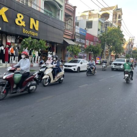 BÁN NHÀ MẶT TIỀN ĐƯỜNG NGUYỄN ẢNH THỦ, 32x50m giá 175 tỷ TL, Q12