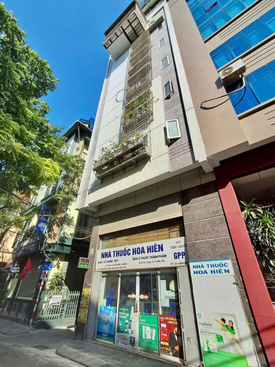 Bán nhà mặt phố Vạn Bảo, Ba Đình chỉ 30 tỷ, 50m2, MT 6.3m, 9 tầng, dòng tiền 900 triệu/năm