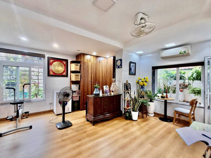 Bán nhà mặt phố Vạn Bảo, Ba Đình chỉ 30 tỷ, 50m2, MT 6.3m, 9 tầng, dòng tiền 900 triệu/năm