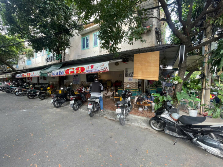 Quận Tân Phú ! QUÁN CAFE GÓC 2 MT ĐẸP LẮM KHU CHUNG CƯ ! QUÁN DTSD 7m x 20m, Công Viên dài