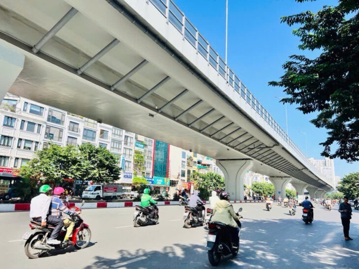 Bán Nhà Mặt Phố Minh Khai 30m 2 Tầng Vỉa Hè Đá Bóng Quy Hoạch Ổn Định