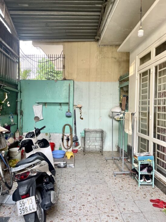 cần bán gấp nhà riêng sổ hồng chính chủ giá rẻ NHẤT 2025 tại quận Gò Vấp hcm, hẻm xe hơi 4m, MT 7m