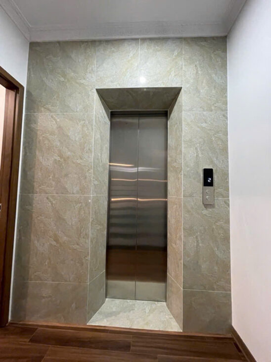 TRUNG TÂM BA ĐÌNH- VĂN CAO – 2 THOÁNG – 6T THANG MÁY – GẦN OTO- NHÀ ĐẸP Ở LUÔN – SỔ NỞ HẬU