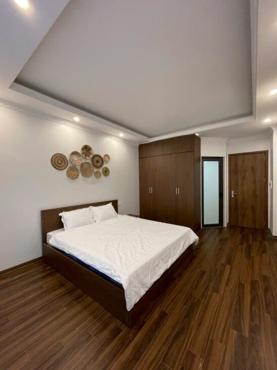 TRUNG TÂM BA ĐÌNH- VĂN CAO – 2 THOÁNG – 6T THANG MÁY – GẦN OTO- NHÀ ĐẸP Ở LUÔN – SỔ NỞ HẬU