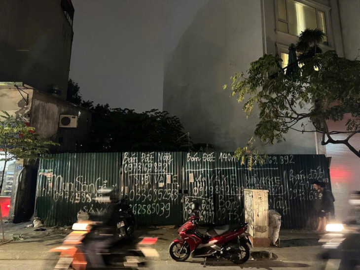 Đất Trung Kính – DT 140m2 – MT 9m – ô tô – nở hậu – Mặt phố – Giá 64 tỷ