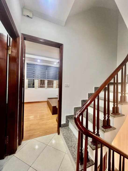 BÁN NHÀ MỚI LÔ GÓC ĐỊNH CÔNG – NGÕ THÔNG – CÁCH PHỐ CHỈ 10M
