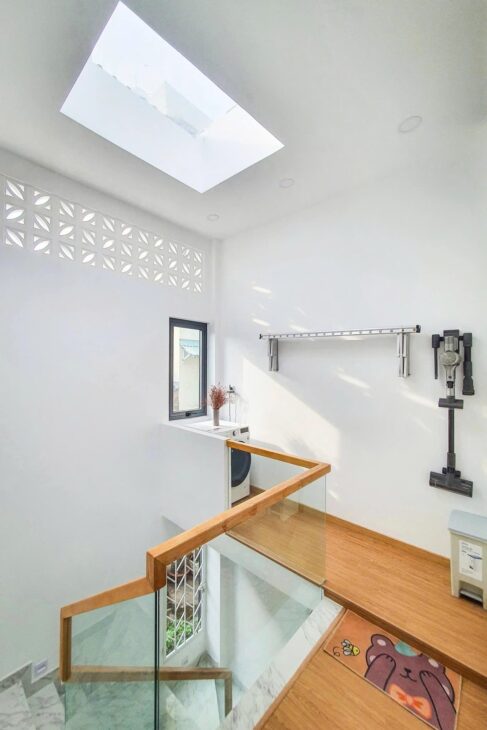 NHÀ ĐẸP NGỌC THỤY – 5 TẦNG – GẦN KĐT KHAI SƠN – CHỈ 5.9 TỶ