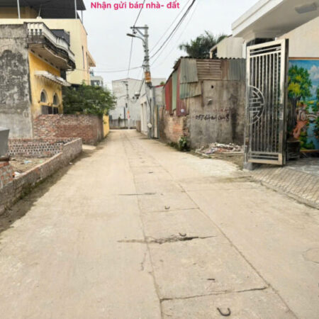 Bán đất tổ 9, Quang Minh, Mê Linh, HN. Siêu nhỏ, siêu hiếm. Full thổ cư, oto đỗ cửa. DT 35m, giá