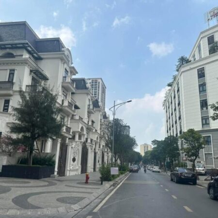 Cần bán nhanh LK HD Moon Hàm Nghi, Mỹ Đình, Q Nam Từ Liêm Diện tích 96m2 xây 6 tầng 1 tum mặt tiền