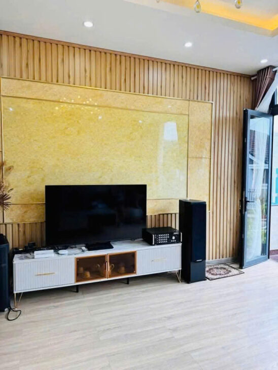 BÁN NHÀ 1 TRỆT 1 HẦM 3 LẦU PHƯỜNG 4 ĐÀ LẠT GIÁ CHỈ 13.5 TỶ