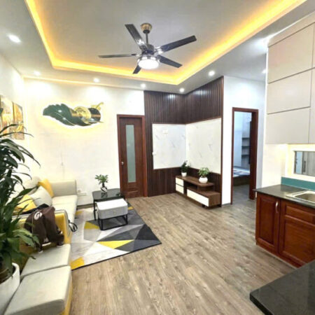 Chưa đến 3 tỷ có ngay chung cư căn góc 2 ngủ 2 vs, mặt đường Nguyễn Xiển, sđcc, full nội