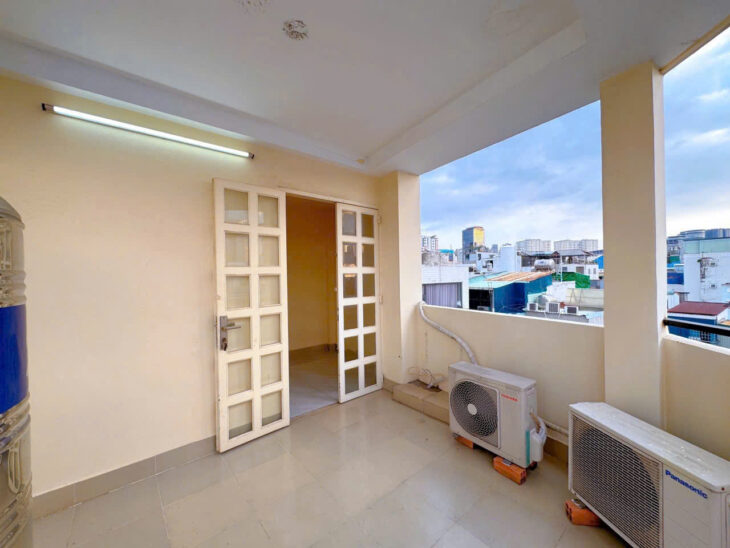 4.8 tỷ – bán nhà 5 tầng (39m2) ngay Hàng Xanh – 378/Xô Viết Nghệ Tĩnh