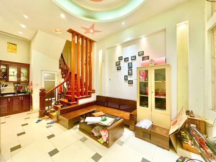 Giảm 400tr giá mới 7.9 tỷ Nguyễn Khang Cầu Giấy 35m2-5T- MT4M- 7.9 tỷ.