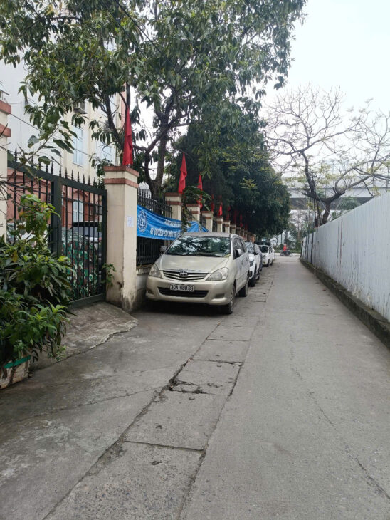 Hiếm 103m2 Đất 2 thoáng MT lớn, ô tô gần phố Phạm Văn Đồng giá 18 tỷ9
