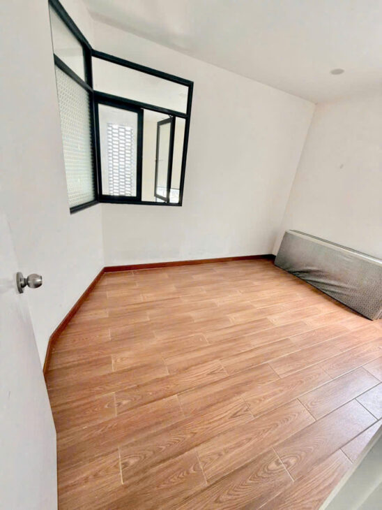 4.35 tỷ- bán nhà 2 tầng HXH VF3 Nơ Trang Long- Nguyễn Xí -4mx10m-hẻm 1 trục