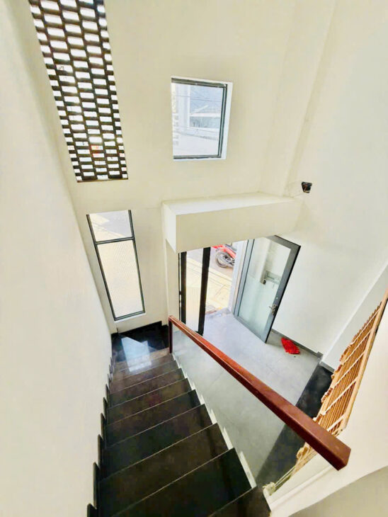 4.35 tỷ- bán nhà 2 tầng HXH VF3 Nơ Trang Long- Nguyễn Xí -4mx10m-hẻm 1 trục