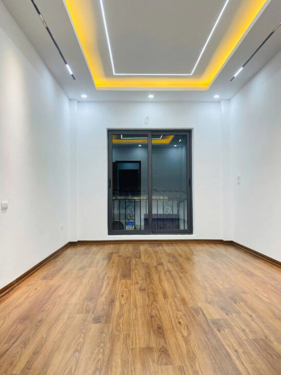 BÁN NHÀ KIM GIANG KIM GIANG 45M 5 TẦNG MT3.6M NHÀ ĐẸP THANG MÁY YÊN TĨNH Ở SƯỚNG 8.1 TỶ