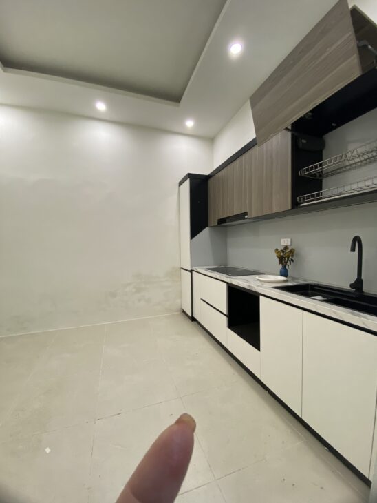 – BAN NHÀ THANH NHÀN – HAI BÀ TRƯNG, 31M, 5T, MT4,3M, 7 TỶ.