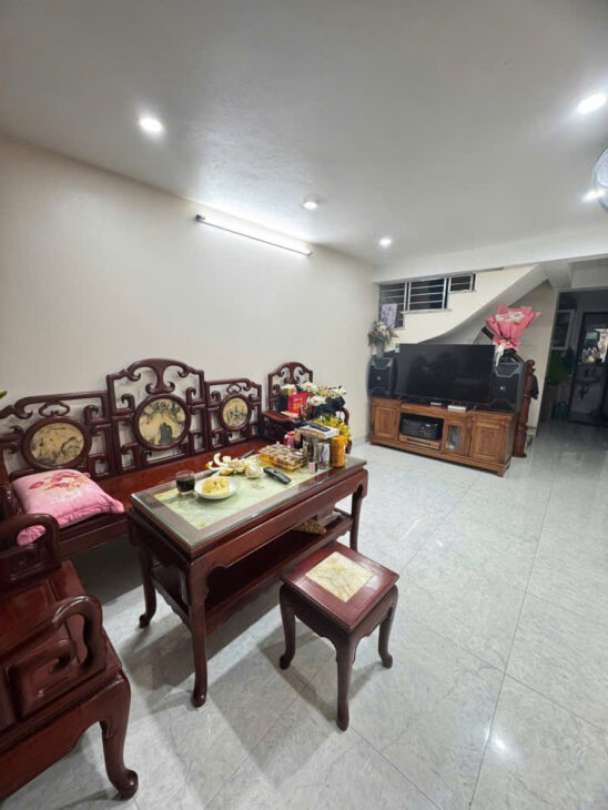 NHÀ 61M NGÔ GIA TỰ Ở NGAY – MẶT NGÕ Ô TÔ – SÁT CHỢ DIÊM GỖ – GIÁ CỰC NGON