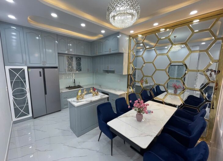 BÁN NHÀ 110m2 bê tông cốt thép,hẻm đường Phạm Hữu Lầu Q.7 sầm uất — GIÁ nhỉnh 9 TỶ