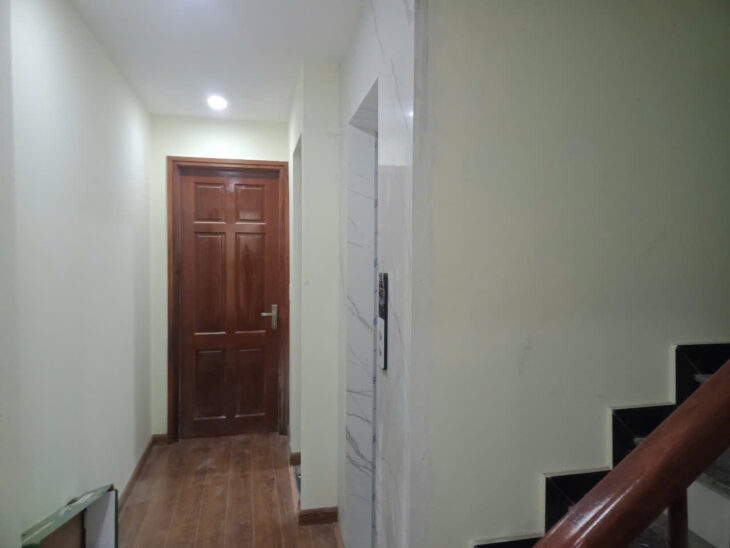 Bán nhà: Tựu liệt, oto đỗ cửa kinh doanh, 55m2, 5 tầng, 5 ngủ, thang máy: hơn 8 tỷ