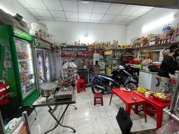 Phú Nhuận ! Sang Quán Cơm – Ăn Vặt Và Tạp Hóa Lớn , Sát 3 Trường học và Bệnh Viện , Tel :