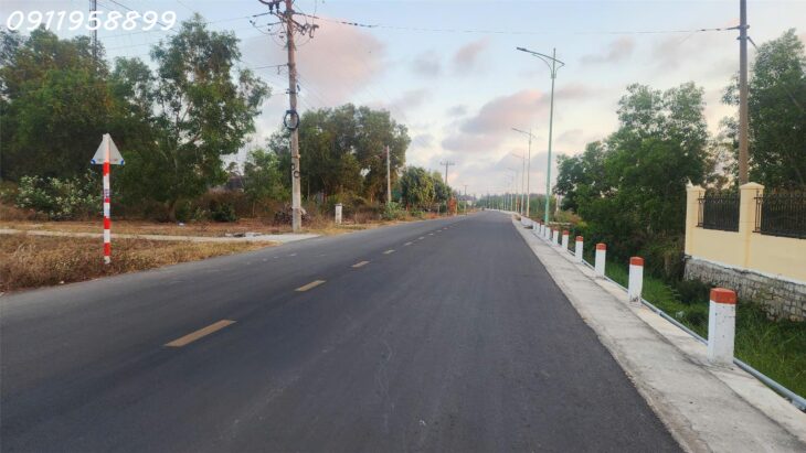 Bán đất thổ cư Đường Ngô Tất Tố, Thị xã LaGi giá rẻ nhất 350tr/m ngang Gần Biển Cam Bình