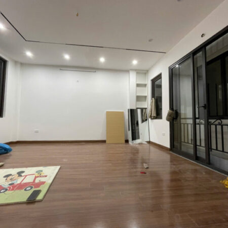 Nhà Mới Trần Duy Hưng 6 Tâng, Thang Máy, Oto Tránh 20m, Lô Góc, 3 Thoáng 46m2 – 10.5 tỷ