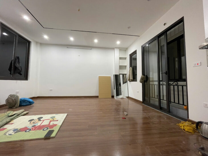Nhà Mới Trần Duy Hưng 6 Tâng, Thang Máy, Oto Tránh 20m, Lô Góc, 3 Thoáng 46m2 – 10.5 tỷ