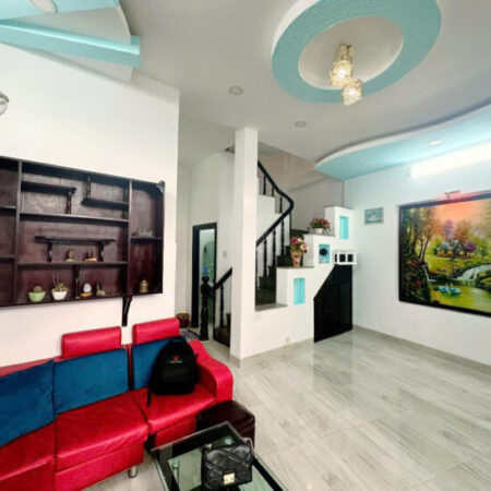 Bán Nhà 3 Tầng Mê Đúc Kiên Cố, Sân Thượng, Hẻm Trần Nhật Duật, TP Nha Trang – Giá 3.35 Tỷ