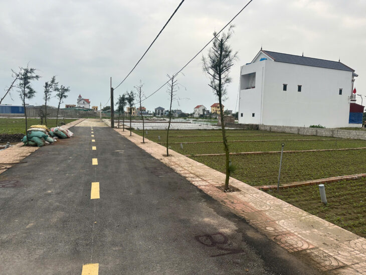 ĐẤT NỀN VEN BIỂN QUẤT LÂM