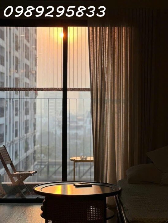 BÁN NHÀ LONG BIÊN – GIÁ DƯỚI 5 TỶ KHÔNG MUA LÀ LỠ Chỉ 4.95 TỶ – NHÀ Ô TÔ ĐỖ CỬA, SÂN RỘNG – VIEW