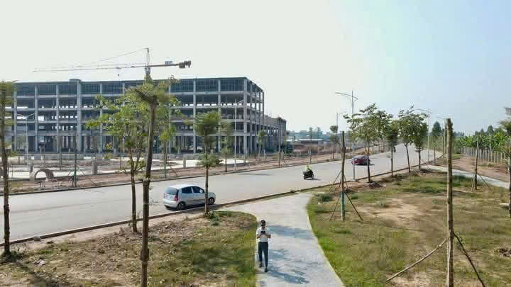 Đất nền phân lô dt75m2, đường 20m, vỉa hè 5m sát khu công nghiệp Tân Hưng-Lạng Giang-Bắc Giang chỉ