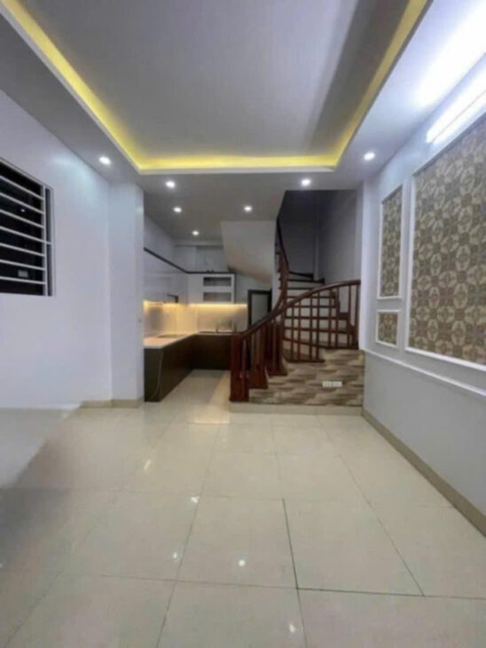 Bán nhà phố Pháo Đài Láng – Nhà mới 5 tầng x 3PN ở ngay – Lô góc 2 thoáng sổ đỏ đẹp