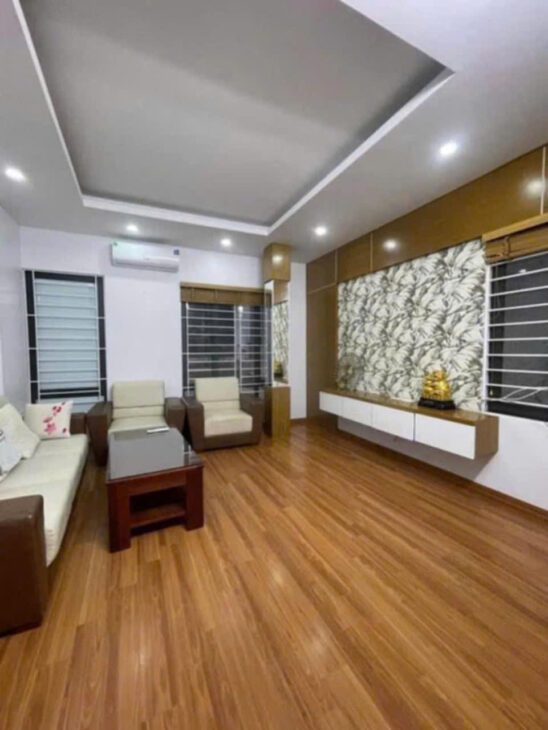 Bán nhà phố Pháo Đài Láng – Nhà mới 5 tầng x 3PN ở ngay – Lô góc 2 thoáng sổ đỏ đẹp