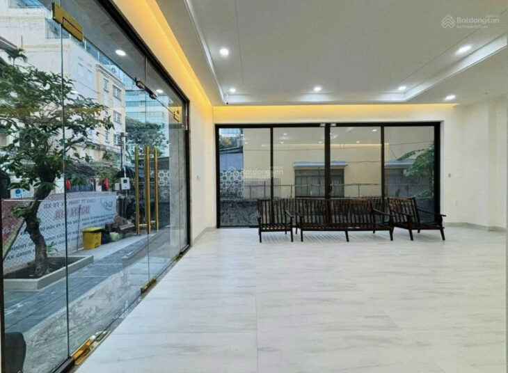 CHO THUÊ NHÀ BIỆT THỰ ĐƯỜNG Đặng Tất, Phường Tân Định, Quận 1