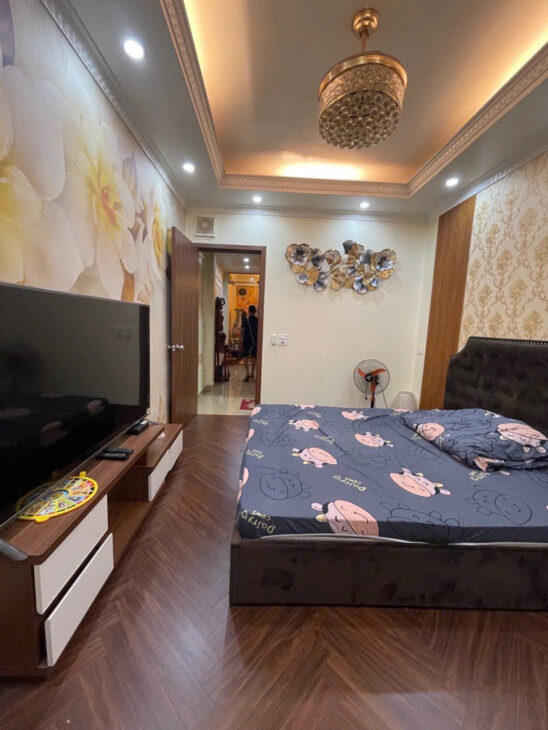 NGÕ RỘNG RÃI, VÀI BƯỚC CHÂN RA MẶT PHỐ TRƯƠNG ĐỊNH.????NHÀ DÂN XÂY KCBT MÁI BẰNG CHẮC CHẮN