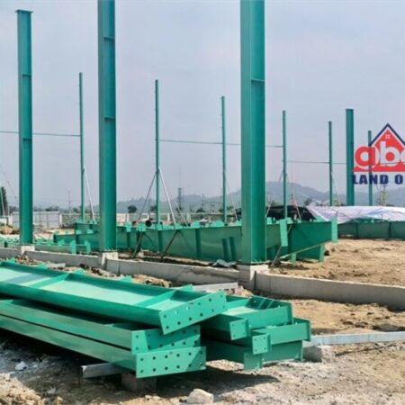 Nhà Xưởng xây dựng kiên cố. tập chung nhiều ngành nghề công nghiệp. sẵn sàng giao liền