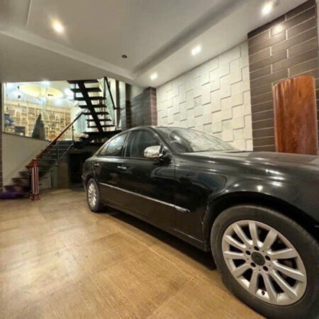 PHÂN LÔ, ÔTÔ TRÁNH, NGUYỄN NGỌC NẠI- THANH XUÂN, 70 M2, MẶT TIỀN 6,4M, GIÁ 18,5 TỶ.