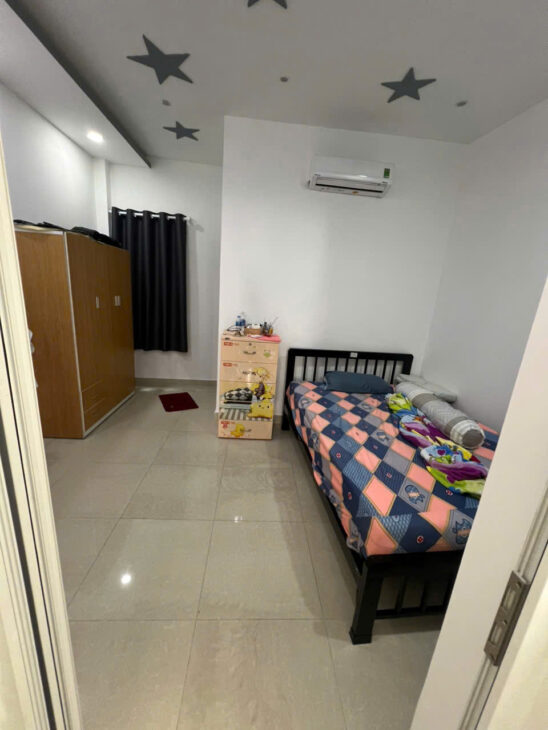 Hàng h.i.ế.m nhà 3 tầng đúc BTCT 65m2 Lê Trọng Tấn Tân Phú ngay ĐHCNTP 2P đến Aeon chỉ 5 tỏi 7 TLCC