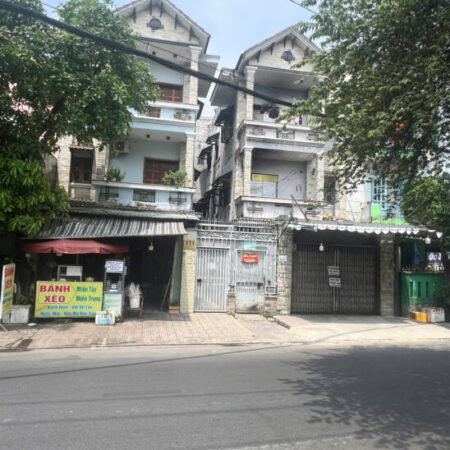 Bán nhà mặt tiền 3 tầng 6,4x20m giá 14,5 tỷ Đường Đông Hưng Thuận 42 Bán nhà mặt tiền 3 tầng 6,4x20m giá 14,5 tỷ Đường Đông Hưng Thuận 42