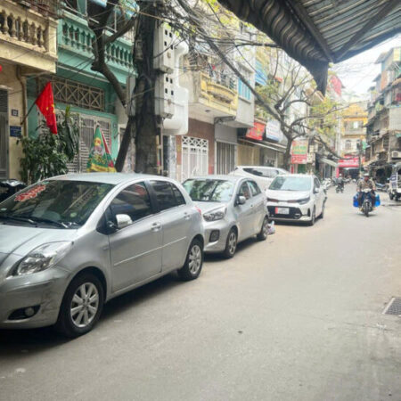 bán sớm nhà PHỐ 8/3, 50m, MT 4.2m, 5 tầng, 11.1 tỷ, NGÕ Ô TÔ TRÁNH, KINH DOANH SẦM UẤT