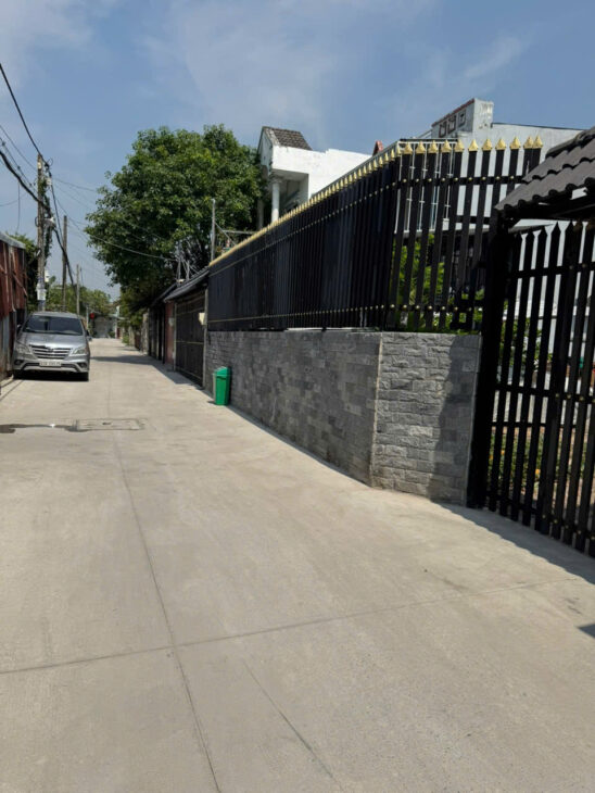 NHÀ DT KHỦNG 8X22M SHR HẺM XE TẢI THỚI TAM THÔN TRỊNH THỊ MIẾNG HÓC MÔN