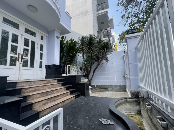 CHO THUÊ BIỆT THỰ SIÊU ĐẸP – VỊ TRÍ ĐẮC ĐỊA TẠI TRẦN NÃO, Q.2