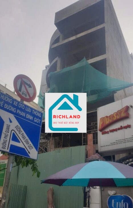 Cho Thuê Nhà Góc 2 Mặt Tiền: Phổ Quang, P.9, Q.Phú Nhuận