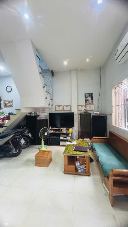 BÁN NHÀ 2 TẦNG, 37M2, 3 PN, Q.12, GIÁ 2.8 TỶ – VỊ TRÍ VÀNG, SỔ HỒNG CHÍNH CHỦ