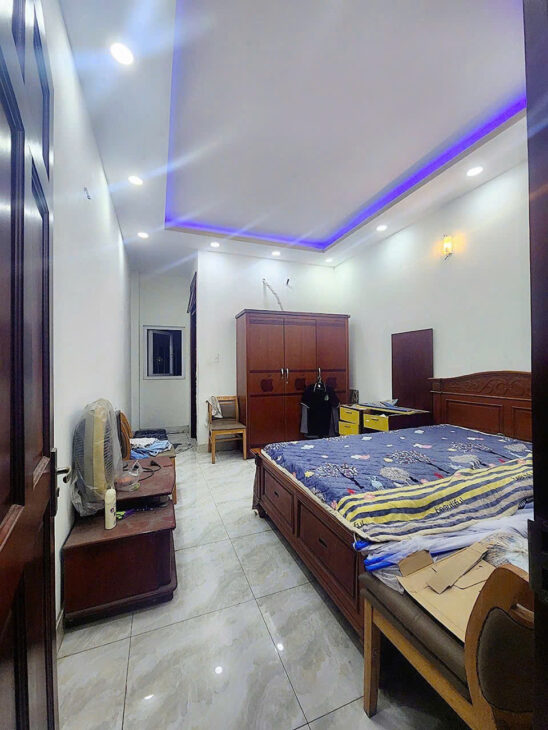 NHÀ 4 TẦNG MỚI ĐẸP Ở NGAY – NGUYỄN HỮU TIẾN – HẺM XE HƠI 4M