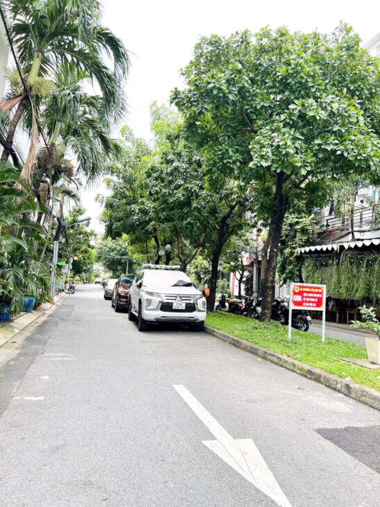 NHÀ MỚI ĐẸP 4 TẦNG – NGUYỄN CỬU ĐÀM – HẺM XE Ô TÔ ĐỖ NGÀY ĐÊM – PHÁP LÝ CHUẨN