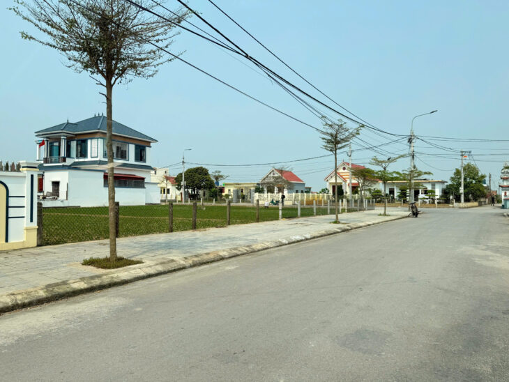 Bán trục chính đấu giá quất lâm 100m2 phân lô vỉa hè nhỉnh 2 tỷ